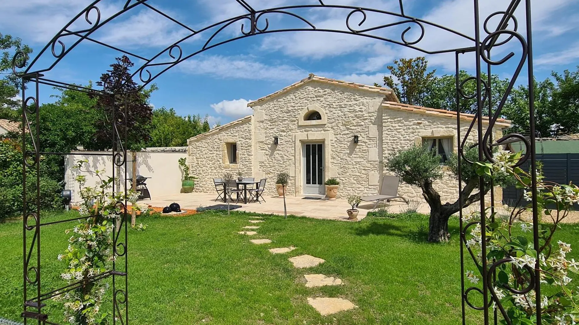 Mazet Independant Pour 2 Personnes A St Remy Villa Saint-Remy-de-Provence