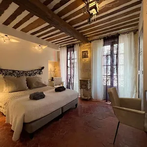 Le Regardeur Saint-Remy-de-Provence
