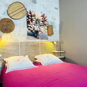 Apartment Souleiado St Remy Centre Tout Confort, Saint-Rémy-de-Provence